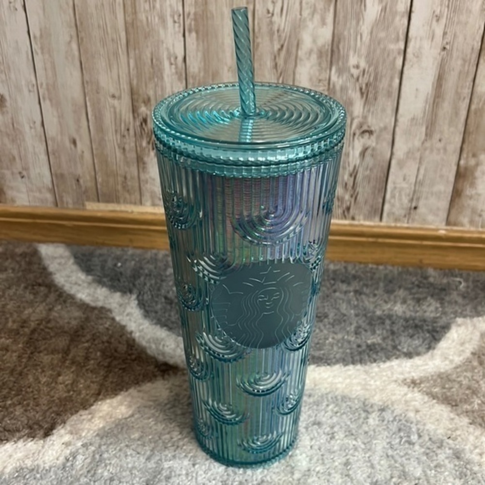 Starbucks 2022 Spring Iridescent Blue Venti Tumbler